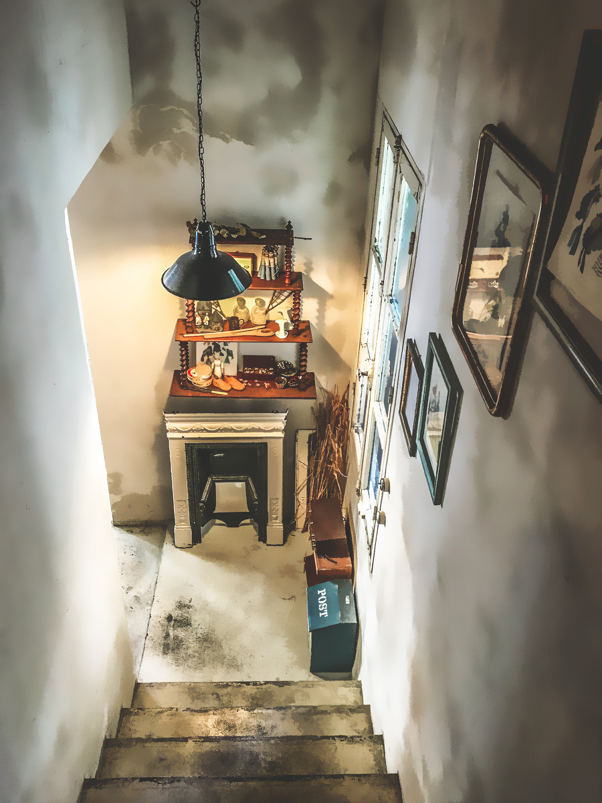 Photo d'un escalier dans un appartement moderne